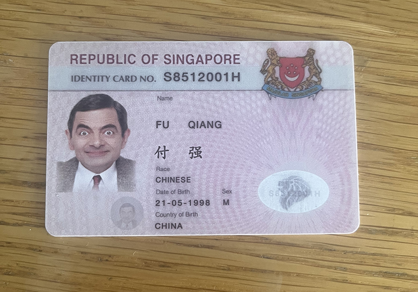 新加坡红卡.jpg 新加坡居住卡实物展示 亚洲