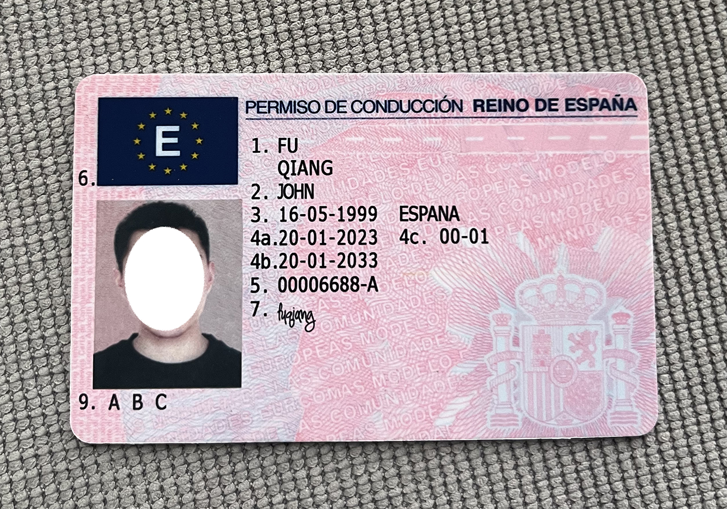 西班牙驾驶证.jpg 西班牙驾驶证实物展示 欧洲